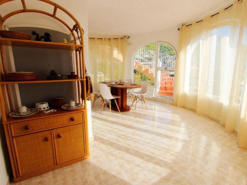 3 soveværelse Villa til salg i Calpe / Calp med swimmingpool - € 460.000 (Ref: 10078124)
