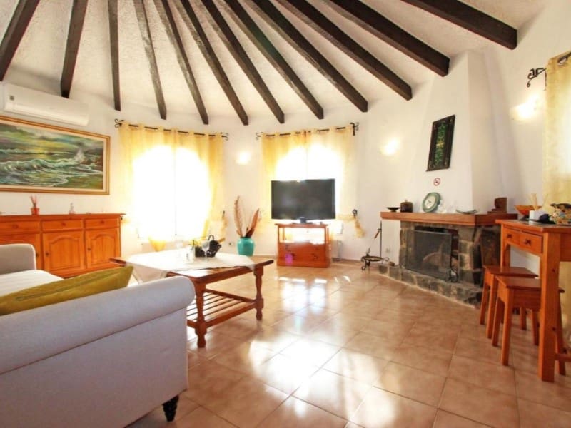 3 soveværelse Villa til salg i Calpe / Calp med swimmingpool - € 460.000 (Ref: 10078124)