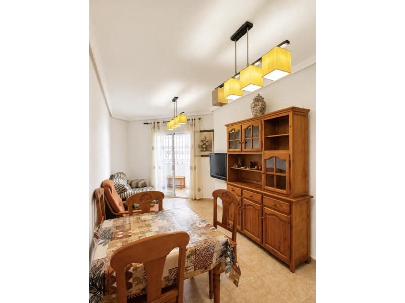 3 quarto Apartamento para venda em Torrevieja com piscina - 150 000 € (Ref: 10078125)