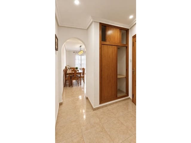 3 quarto Apartamento para venda em Avenida Habaneras - Curva de Palangre, Torrevieja com piscina - 150 000 € (Ref: 10078125)