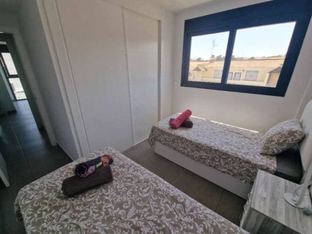 2 soveværelse Lejlighed til salg i Orihuela ciudad, Orihuela med swimmingpool - € 229.990 (Ref: 10078135)