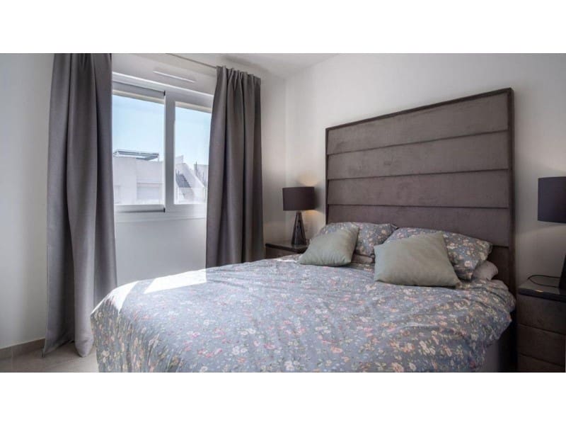 3 chambre Appartement à vendre à Torrevieja avec piscine - 275 000 € (Ref: 10078139)