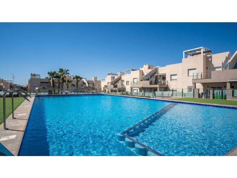 3 chambre Appartement à vendre à Torrevieja avec piscine - 275 000 € (Ref: 10078139)