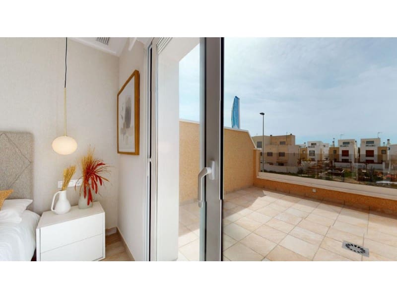 3 quarto Apartamento para venda em Pilar de la Horadada com piscina - 329 000 € (Ref: 10081039)