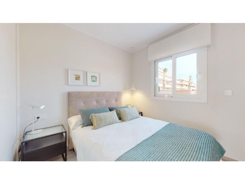 3 quarto Apartamento para venda em Pilar de la Horadada com piscina - 329 000 € (Ref: 10081039)
