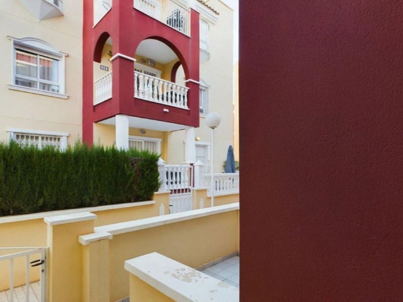 2 soverom Leilighet til salgs i Los Alcazares - € 199 995 (Ref: 10086022)
