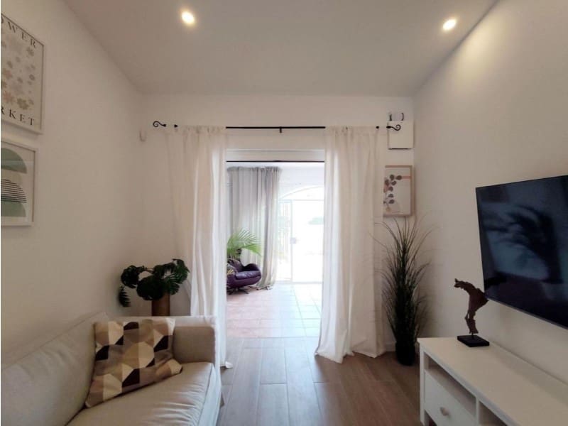 3 soveværelse Villa til salg i Orihuela med swimmingpool - € 204.000 (Ref: 10090741)