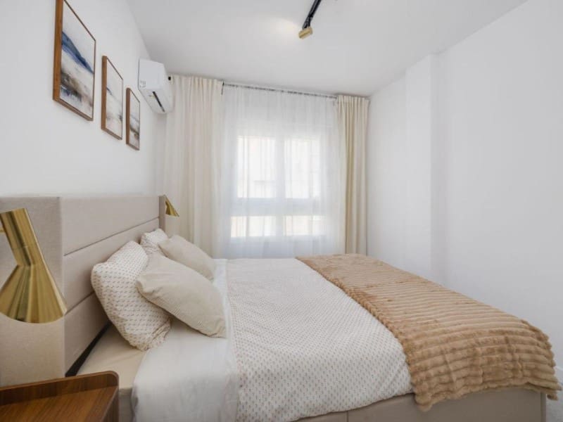 3 slaapkamer Appartement te koop in Torrevieja - € 325.000 (Ref: 10090743)