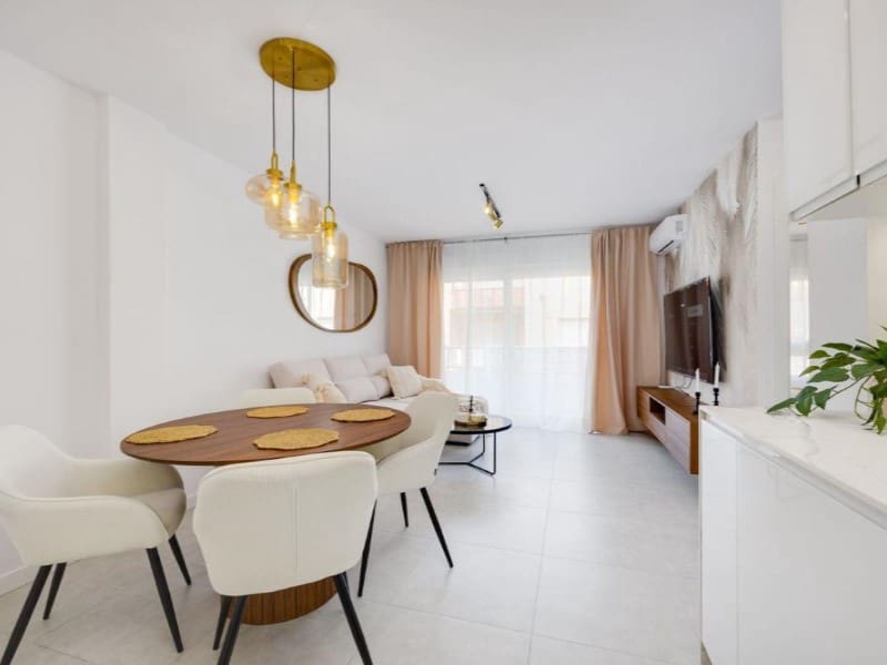 3 slaapkamer Appartement te koop in Torrevieja - € 325.000 (Ref: 10090743)