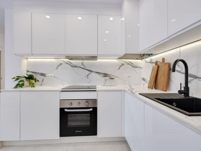 Apartamento de 3 habitaciones en Playa del Cura, Torrevieja en venta - 325.000 € (Ref: 10090743)