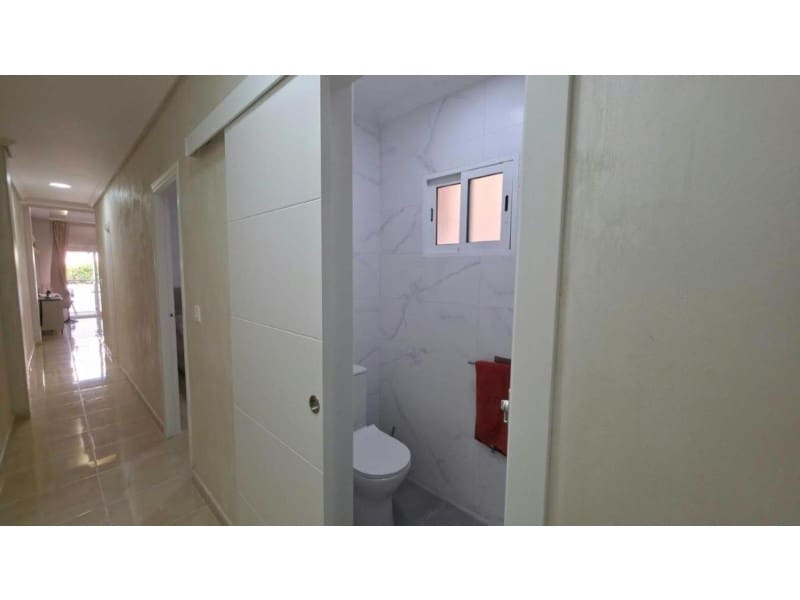 2 soverom Leilighet til salgs i Torrevieja med svømmebasseng - € 174 900 (Ref: 10091165)