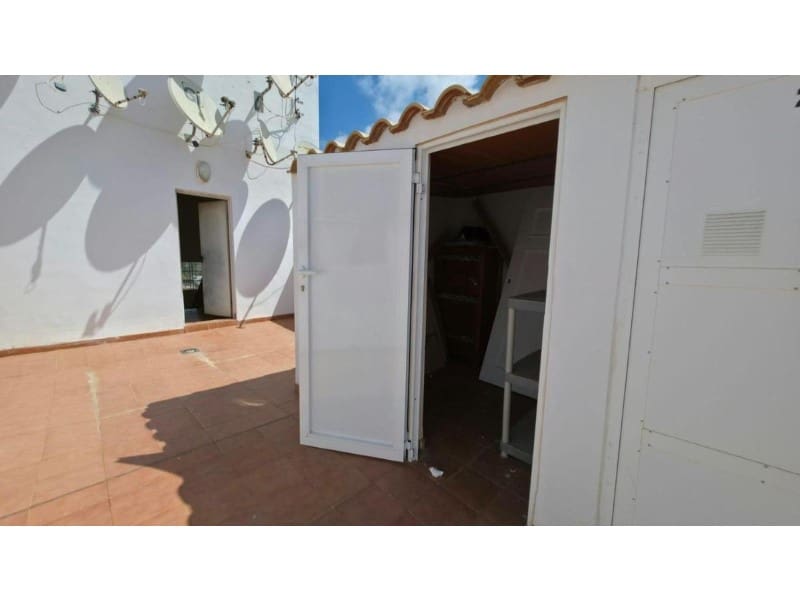 2 soverom Leilighet til salgs i Torrevieja med svømmebasseng - € 174 900 (Ref: 10091165)