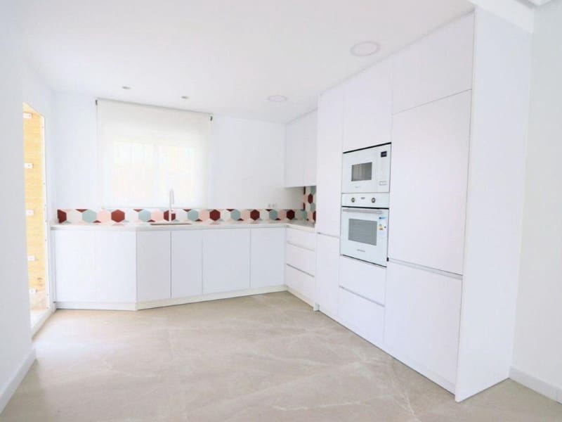 2 slaapkamer Appartement te koop in Pilar de la Horadada met zwembad - € 225.000 (Ref: 10094452)