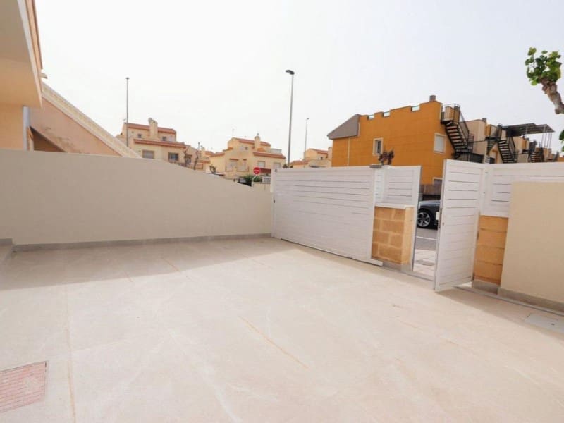 2 slaapkamer Appartement te koop in Pilar de la Horadada met zwembad - € 225.000 (Ref: 10094452)