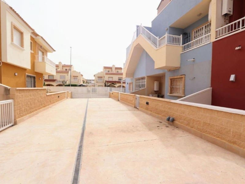 2 slaapkamer Appartement te koop in Pilar de la Horadada met zwembad - € 225.000 (Ref: 10094452)