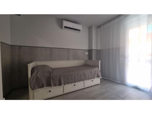3 makuuhuone Huoneisto myytävänä paikassa Playa de los Locos, Torrevieja - 208 000 € (Ref: 10094454)
