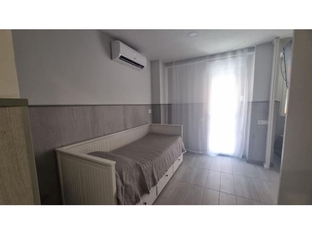 3 makuuhuone Huoneisto myytävänä paikassa Playa de los Locos, Torrevieja - 208 000 € (Ref: 10094454)