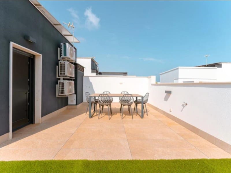 3 soveværelse Semi-Rækkehus til salg i Pilar de la Horadada med swimmingpool - € 425.000 (Ref: 10111758)