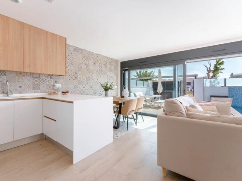 3 soveværelse Semi-Rækkehus til salg i Pilar de la Horadada med swimmingpool - € 425.000 (Ref: 10111758)