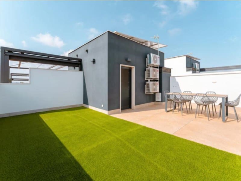3 soveværelse Semi-Rækkehus til salg i Pilar de la Horadada med swimmingpool - € 425.000 (Ref: 10111758)