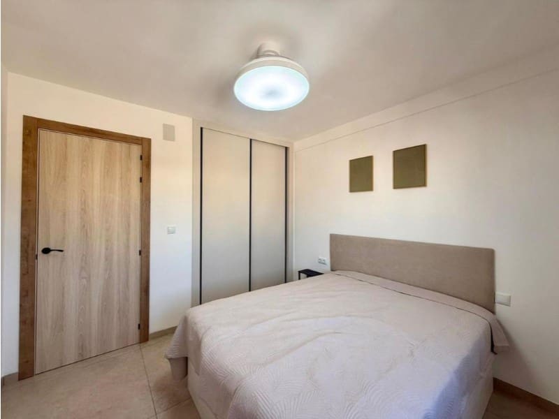 1 soveværelse Lejlighed til salg i Torrevieja med swimmingpool - € 139.900 (Ref: 10124371)