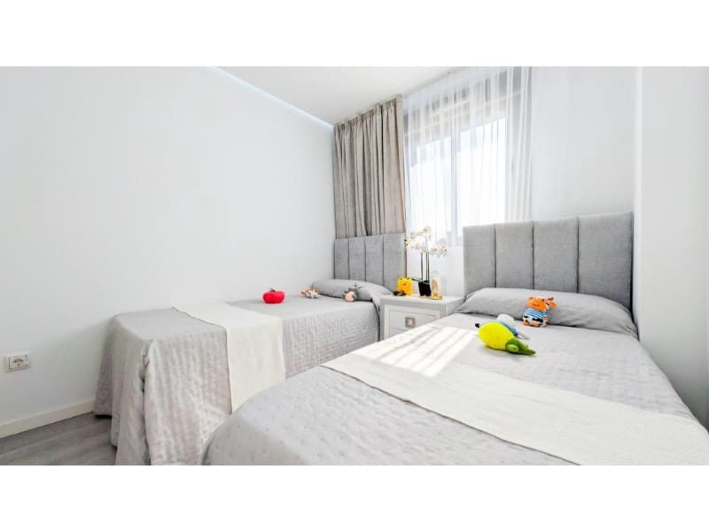 2 chambre Appartement à vendre à Orihuela avec piscine - 319 800 € (Ref: 10124404)