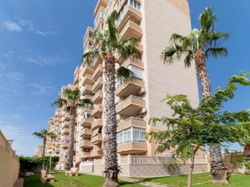 Lejlighed til salg i Torrevieja med swimmingpool - € 244.000 (Ref: 10124407)