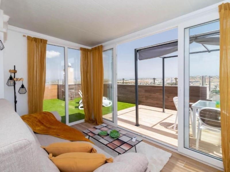 Lejlighed til salg i Torrevieja med swimmingpool - € 244.000 (Ref: 10124407)