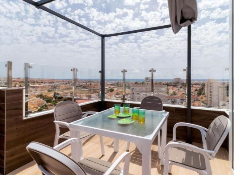 Lejlighed til salg i Torrevieja med swimmingpool - € 244.000 (Ref: 10124407)