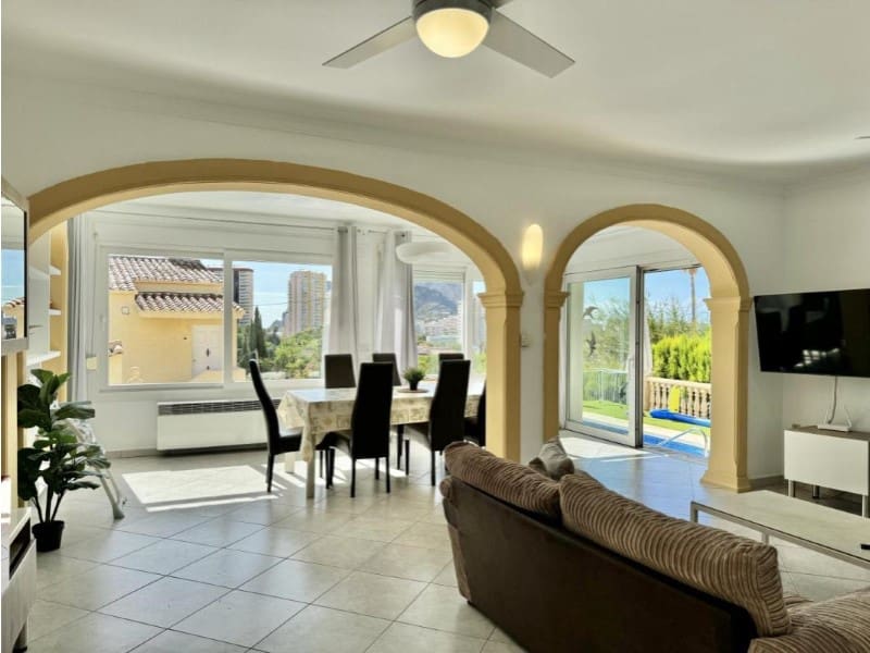3 soveværelse Villa til salg i Calpe / Calp med swimmingpool garage - € 725.000 (Ref: 10124424)