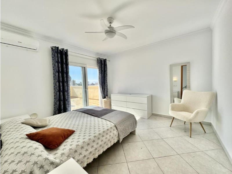 3 soveværelse Villa til salg i Calpe / Calp med swimmingpool garage - € 725.000 (Ref: 10124424)