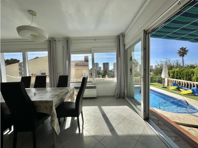 3 sovrum Villa till salu i Pueblo, Calpe / Calp med pool garage - 725 000 € (Ref: 10124424)