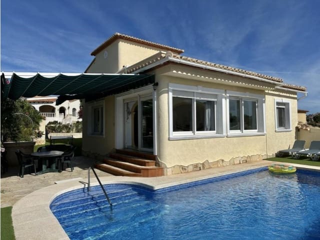 3 sovrum Villa till salu i Pueblo, Calpe / Calp med pool garage - 725 000 € (Ref: 10124424)