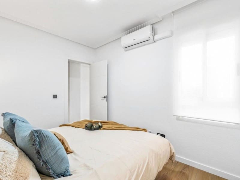 2 Zimmer Apartment zu verkaufen in Orihuela mit Pool - 189.800 € (Ref: 10124426)
