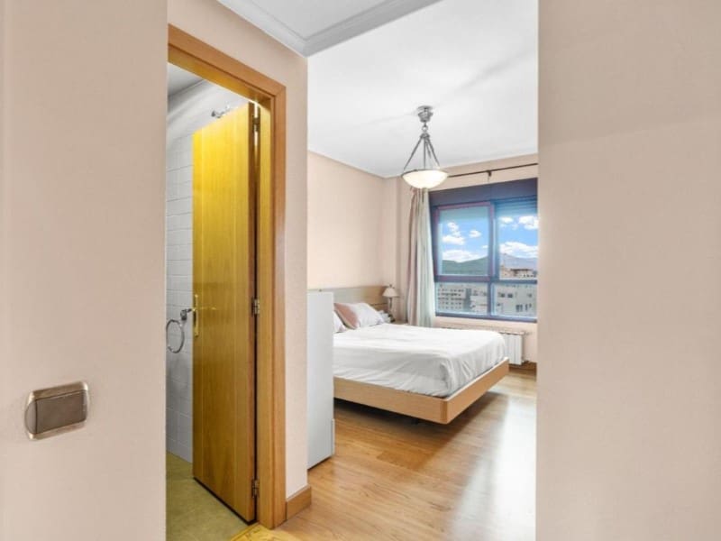 4 sypialnia Apartament na sprzedaż w Playa de San Juan z basenem garażem - 795 000 € (Ref: 10124428)