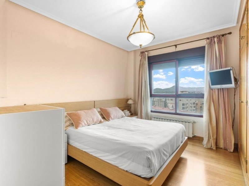 4 sypialnia Apartament na sprzedaż w Playa de San Juan z basenem garażem - 795 000 € (Ref: 10124428)