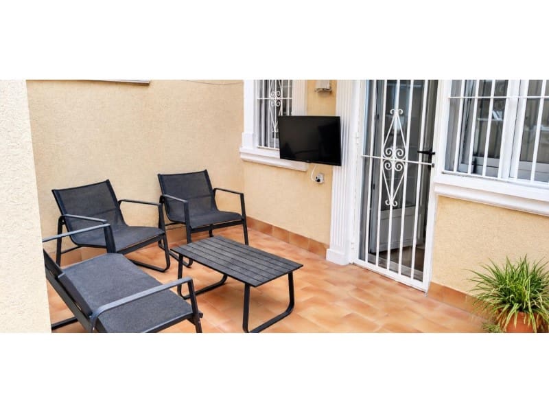 4 soveværelse Villa til salg i Almoradi med swimmingpool garage - € 230.000 (Ref: 10124431)