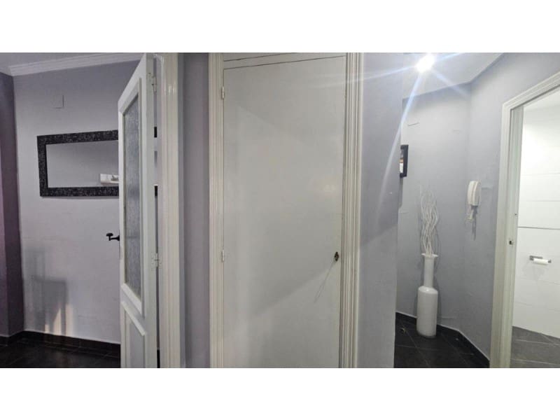 1 bedroom Apartment for sale in Alicante / Alacant city - € 219,000 (Ref: 10124432)