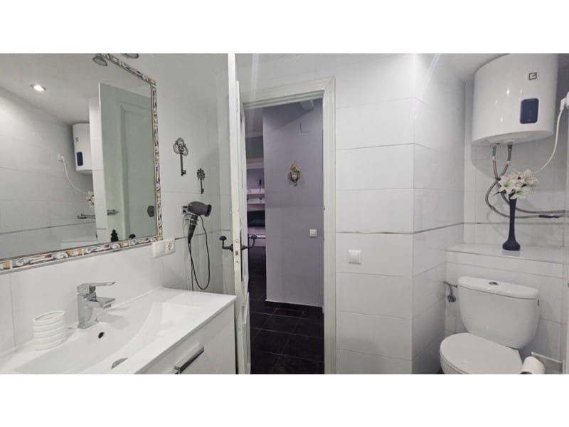 1 bedroom Apartment for sale in Alicante / Alacant city - € 219,000 (Ref: 10124432)
