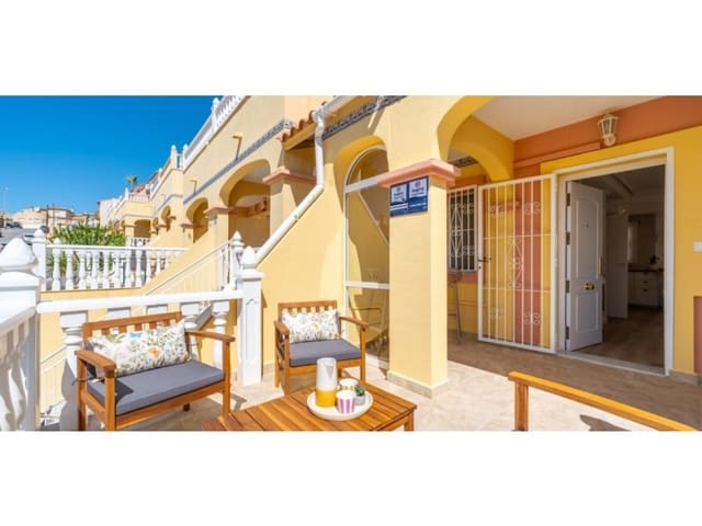 2 makuuhuone Paritalo myytävänä paikassa Orihuela ciudad, Orihuela mukana uima-altaan - 229 800 € (Ref: 10132707)
