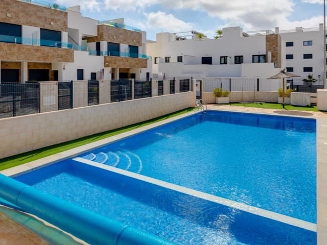 3 soverom Kjedet enebolig til salgs i Orihuela ciudad, Orihuela med svømmebasseng - € 315 000 (Ref: 10132708)