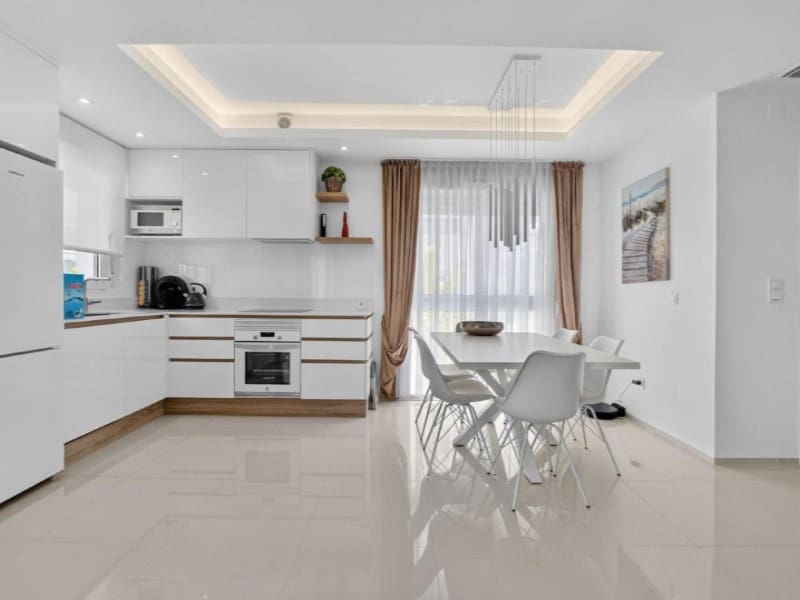 2 soveværelse Lejlighed til salg i Rojales med swimmingpool garage - € 329.900 (Ref: 10132712)