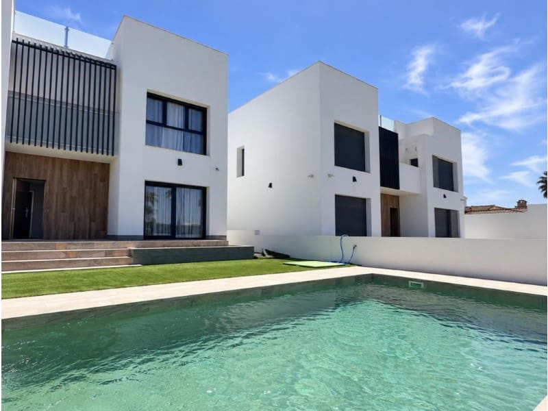 5 soverom Villa til salgs i Aguas Nuevas med svømmebasseng garasje - € 980 000 (Ref: 10135967)