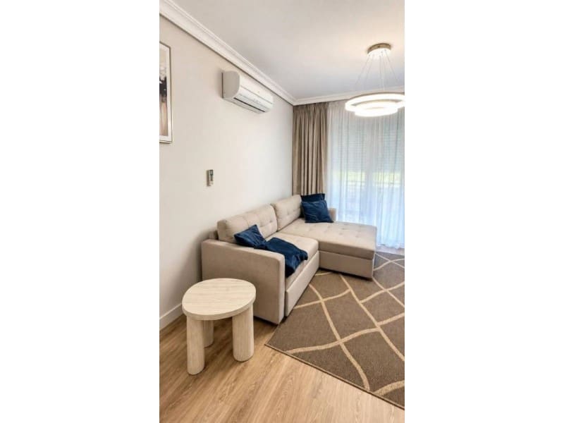 Appartement à vendre à Torrevieja avec garage - 174 990 € (Ref: 10148704)