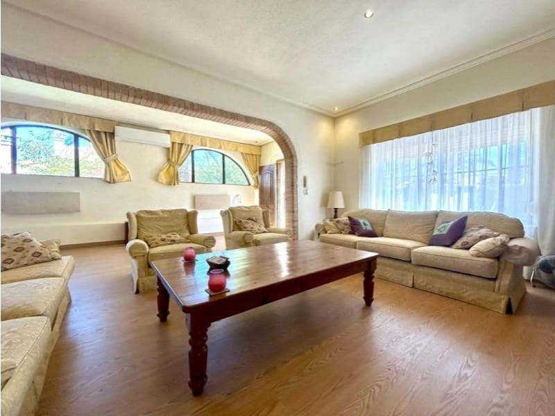 3 soveværelse Villa til salg i Orihuela med swimmingpool garage - € 698.000 (Ref: 10148706)