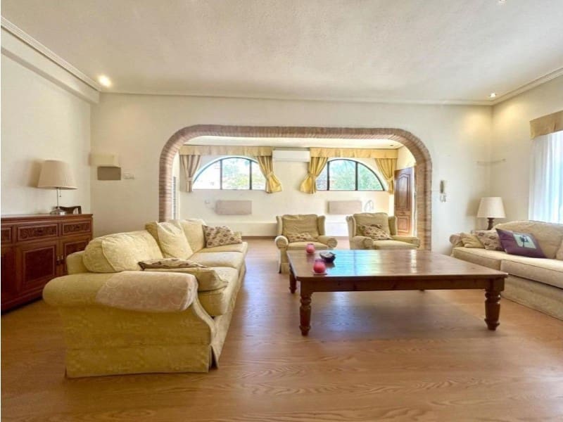 3 soveværelse Villa til salg i Orihuela med swimmingpool garage - € 698.000 (Ref: 10148706)