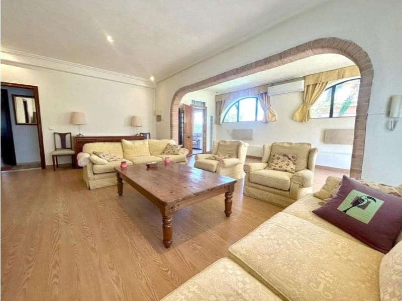 3 soveværelse Villa til salg i Orihuela med swimmingpool garage - € 698.000 (Ref: 10148706)
