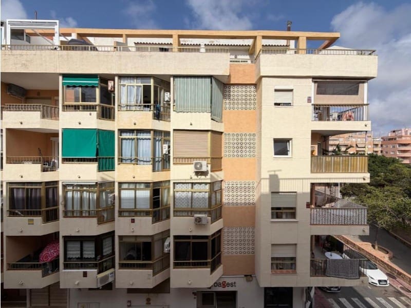 2 quarto Apartamento para venda em Torrevieja - 168 000 € (Ref: 10148707)
