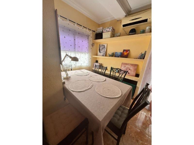2 sovrum Lägenhet till salu i Torrevieja - 140 000 € (Ref: 10148709)