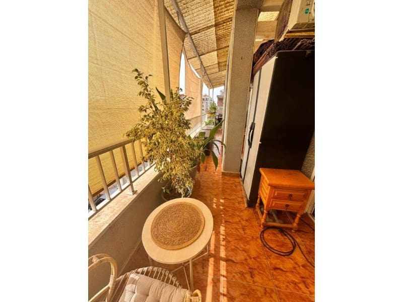 2 sovrum Lägenhet till salu i Torrevieja - 140 000 € (Ref: 10148709)